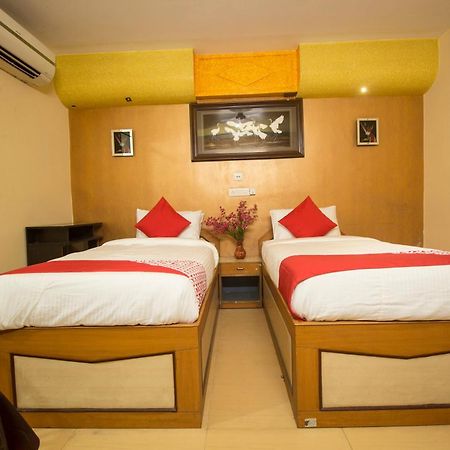 Hotel O Golden Moments Siliguri Exterior photo